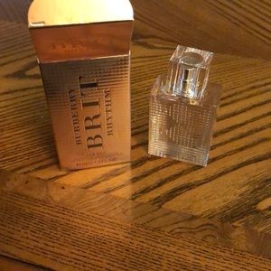 Burberry Brit rhythm